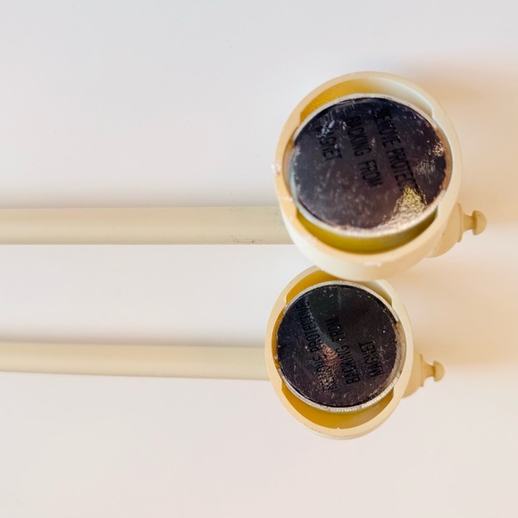 MAGNETIC Metal Cream Curtain Rod Holders Set of 2 Modern Minimalist Decor - Picture 9 of 11